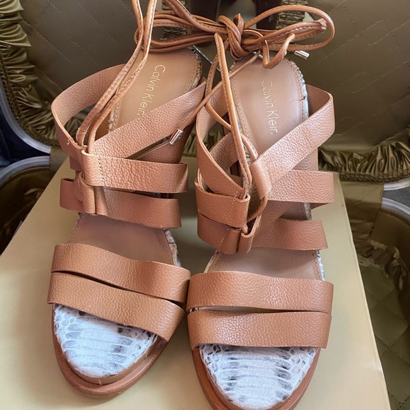 Calvin Klein lace up platform chunky heels - Picture 2 of 7